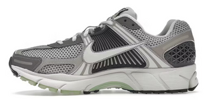 Nike Zoom Vomero 5 Cobblestone Flat Pewter (Unisex Nike Zoom Vomero 5 Cobblestone Flat Pewter (Unisex