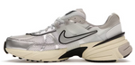 Load image into Gallery viewer, Nike V2K Run Summit White Metallic Silver (Women&#39;s)
