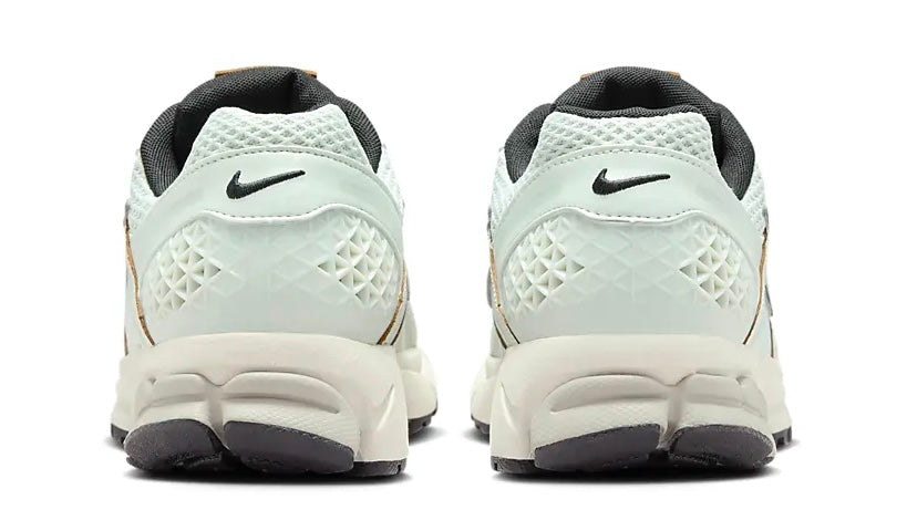 Nike Zoom Vomero 5 Light Silver Chrome (Women's)