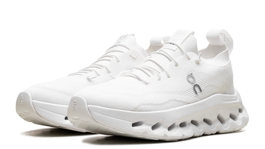 On Running Cloudtilt LOEWE All White (Unisex)