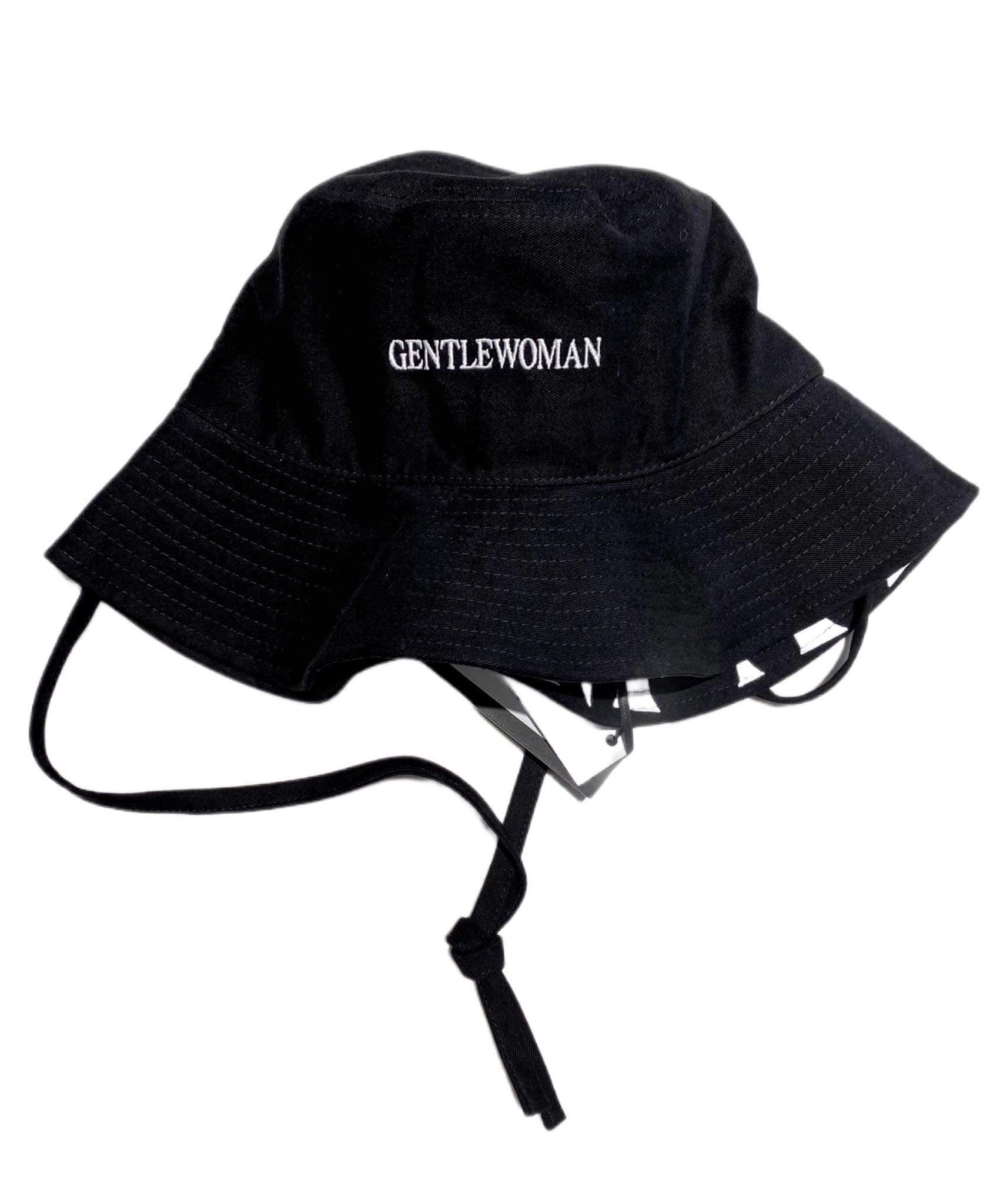 GENTLE WOMAN Bucket Hat