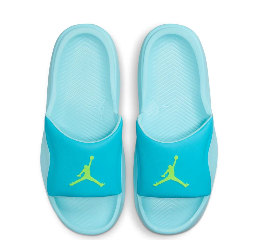 Jordan Franchise Slide
Chlorine Blue Copa Electric Green