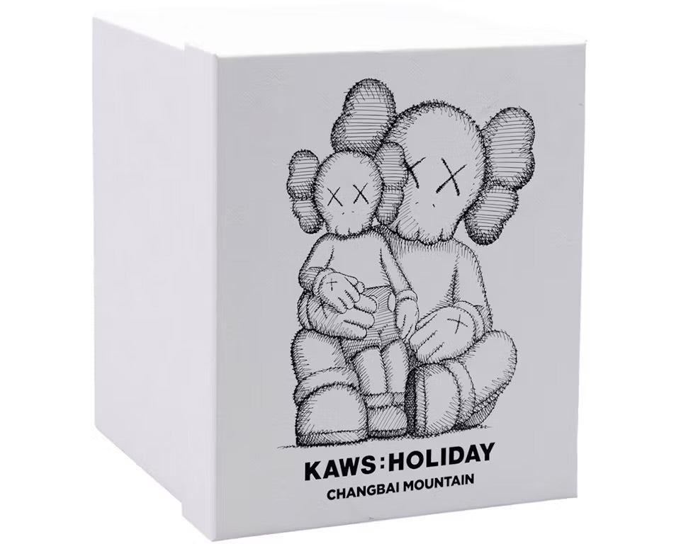 KAWS Holiday Changbai Mountain Vinyl Figure Black – shoegamemanila