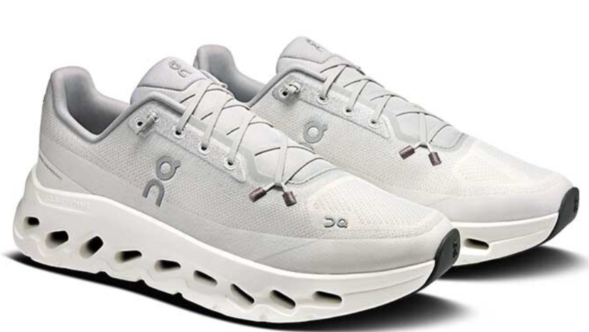 On Running Cloudtilt Glacier Ice (M) – shoegamemanila