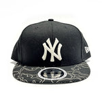 Load image into Gallery viewer, New Era NY Glow in the dark Dark Camo
