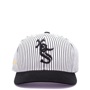 UNIFORM STUDIOS WHITE SOX SNAPBACK