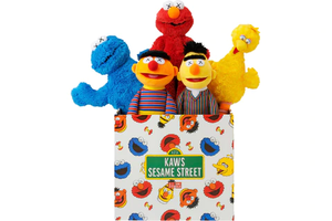 KAWS Sesame Street Uniqlo Plush Toy Complete Box Set Multi