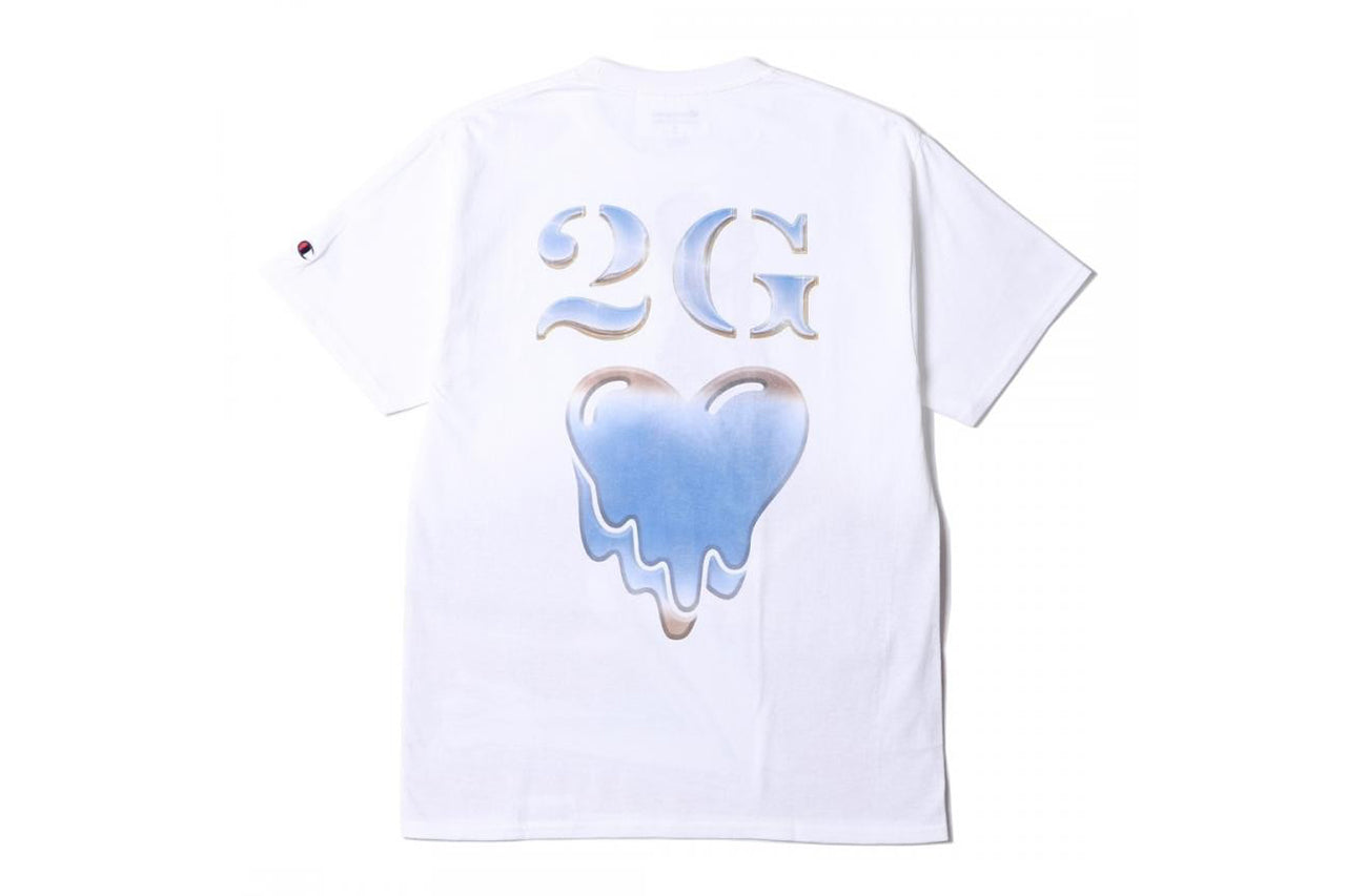 Hajime Sorayama x Emotionally Unavailable retaW for 2G SEXY ROBOT TEE
